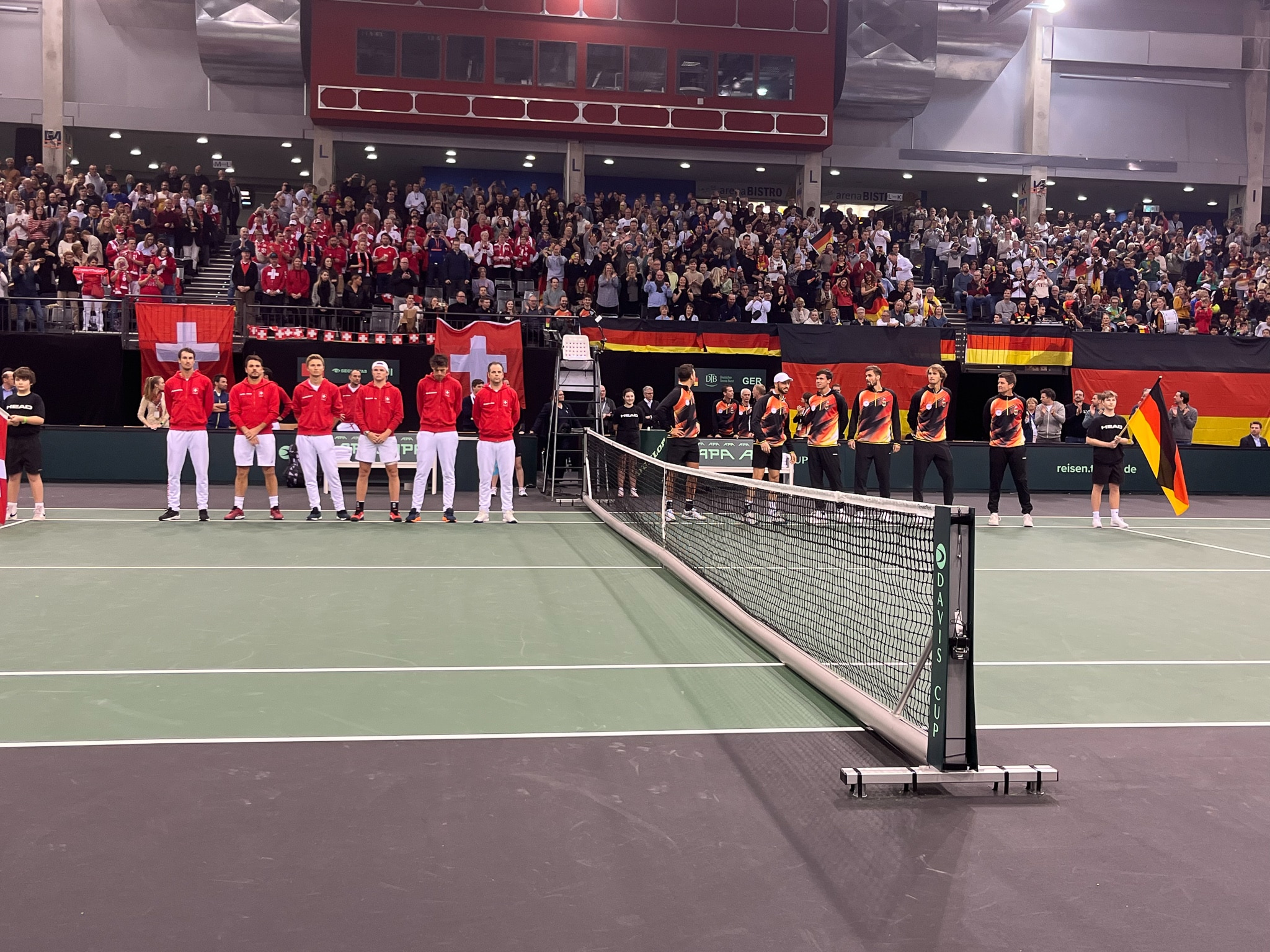 Read more about the article Wahnsinns – Stimmung beim Davis Cup in Trier